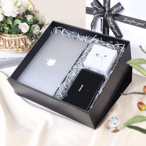 38.5x35x12.8cm-white-gift-box-with-black-crossing-ribbon-can-hold-ipad-earphone-and-miroir