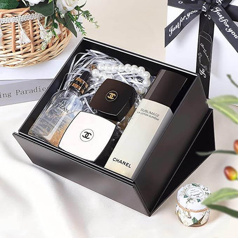 24x24x9.5cm-white-gift-box-with-black-crossing-ribbon-can-hold-facial-cleanser&powder